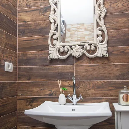 D'oro Πανσιόν 4*