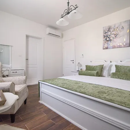 D'oro 게스트하우스