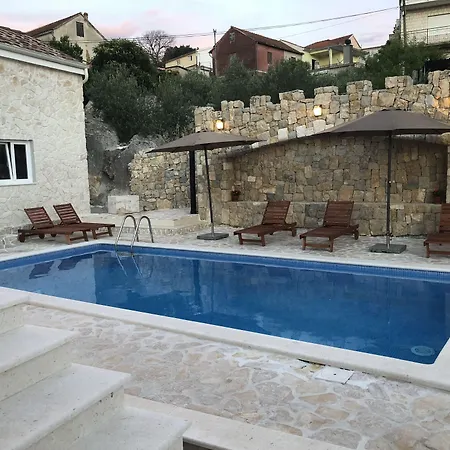 D'oro 4* Трогір