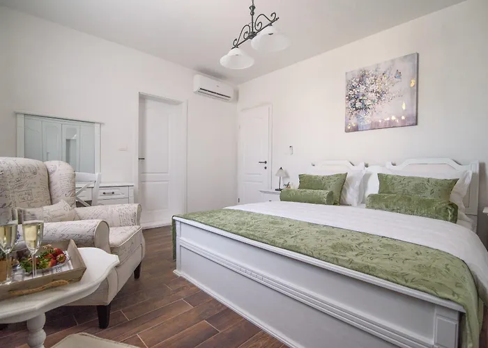 D'oro Πανσιόν